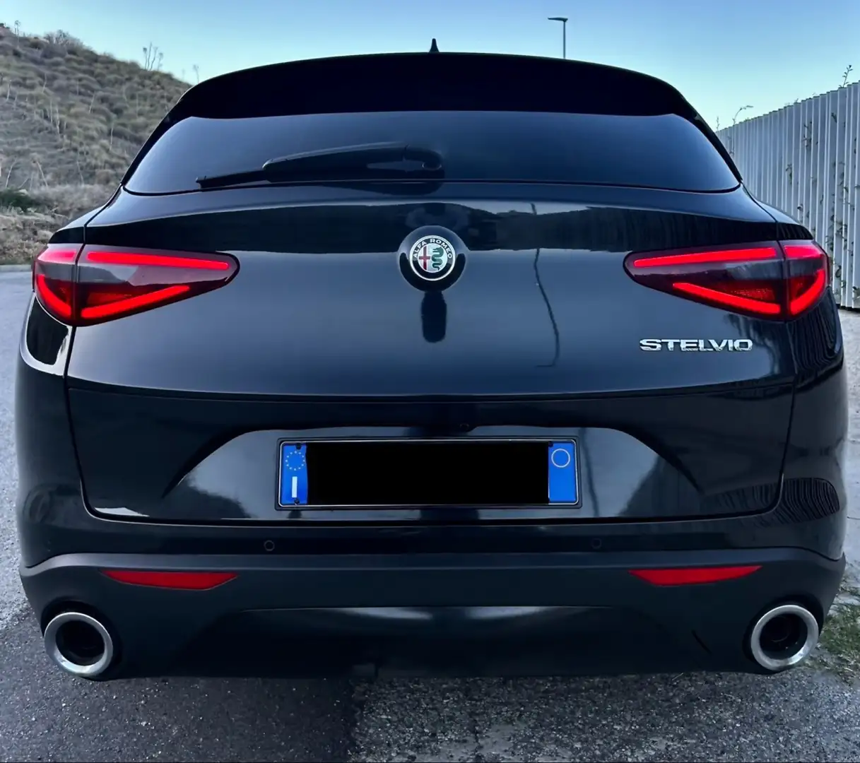 Alfa Romeo Stelvio 2.2 t Executive rwd 190cv auto Nero - 2