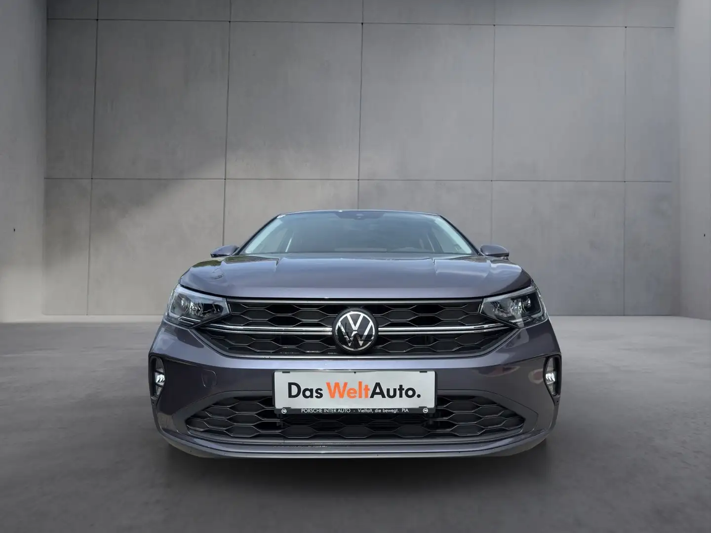 Volkswagen Taigo 4Me TSI Grau - 2