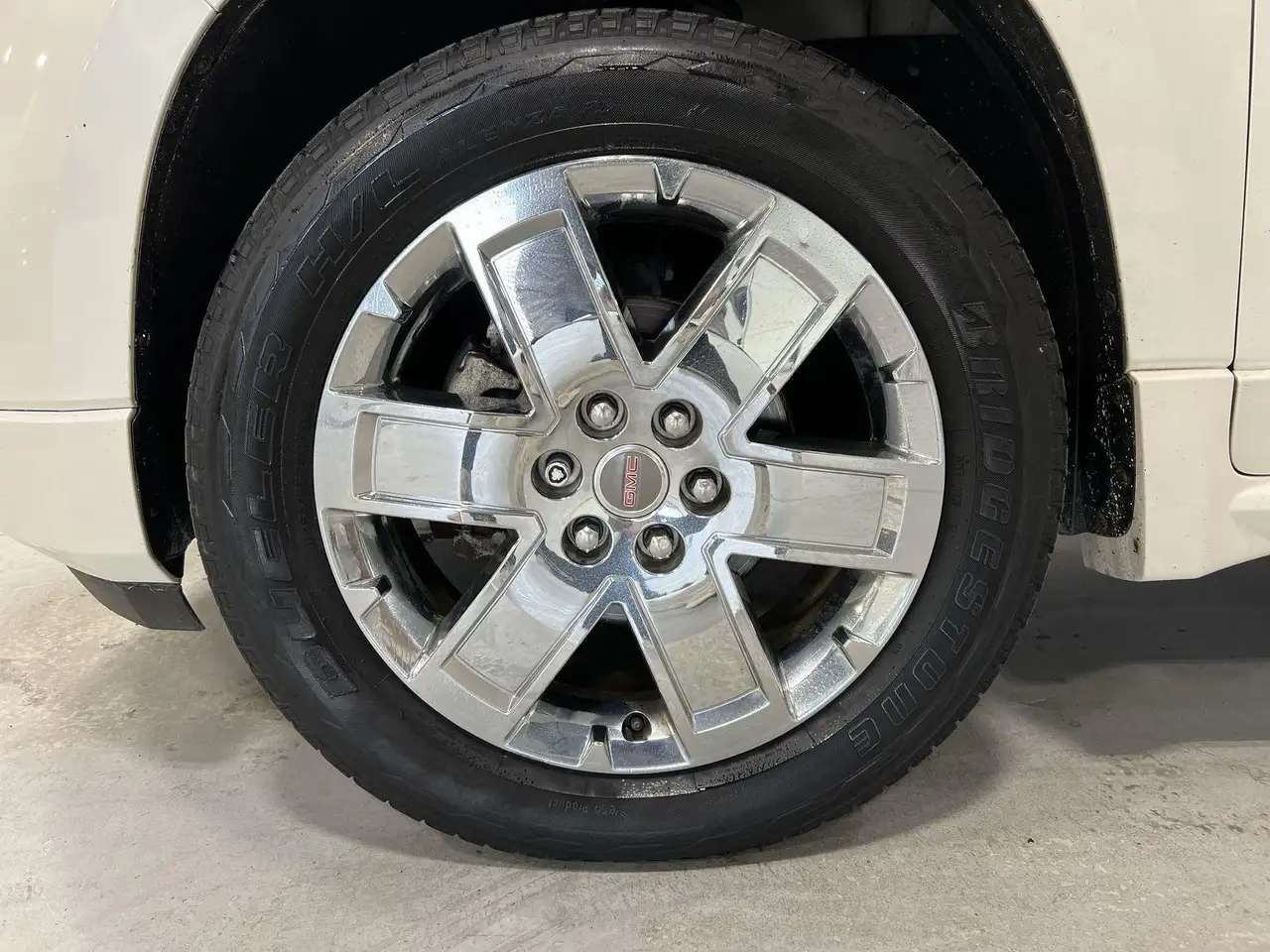 GMC Acadia снимка GMC Acadia