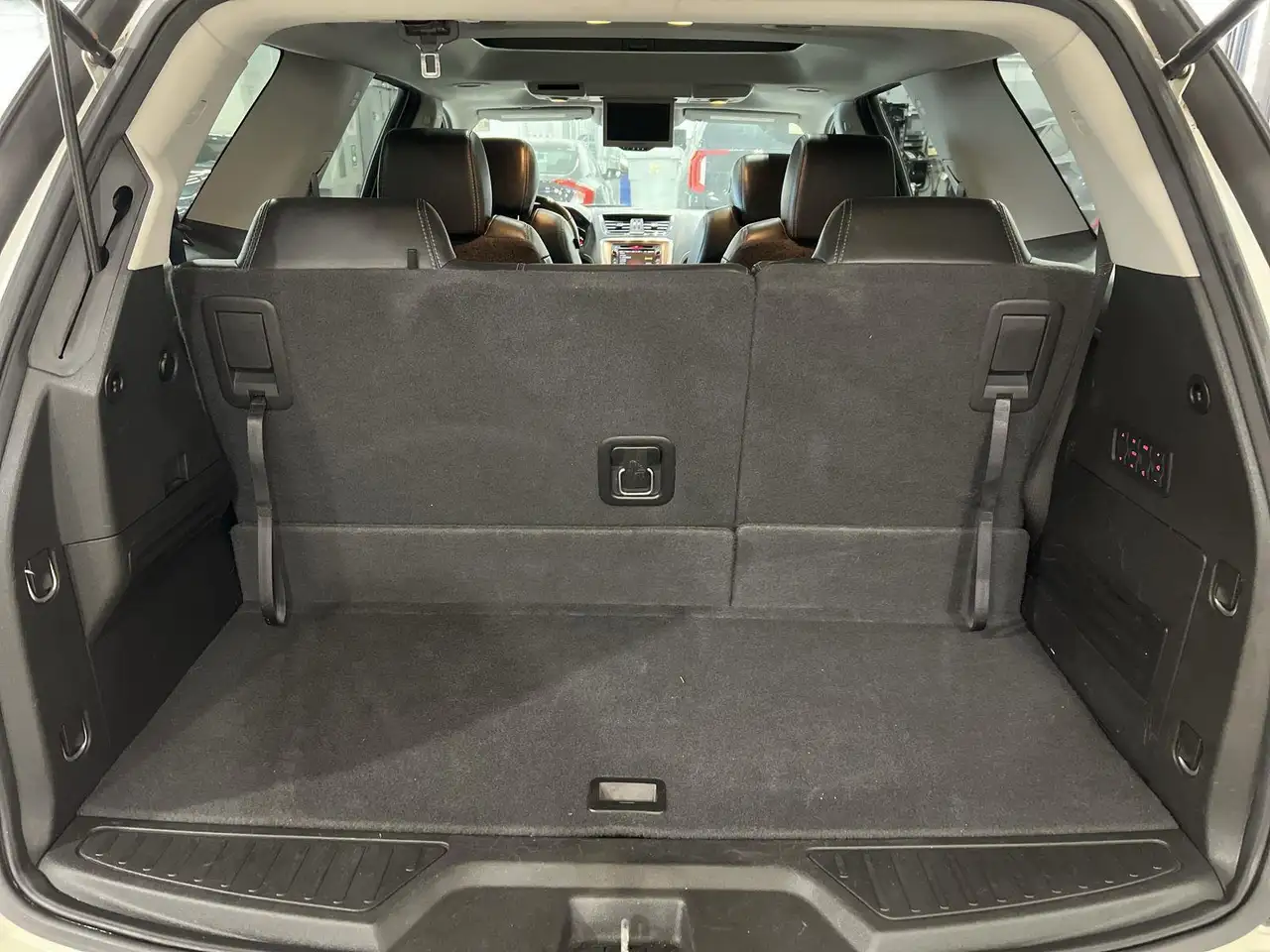 GMC Acadia снимка GMC Acadia