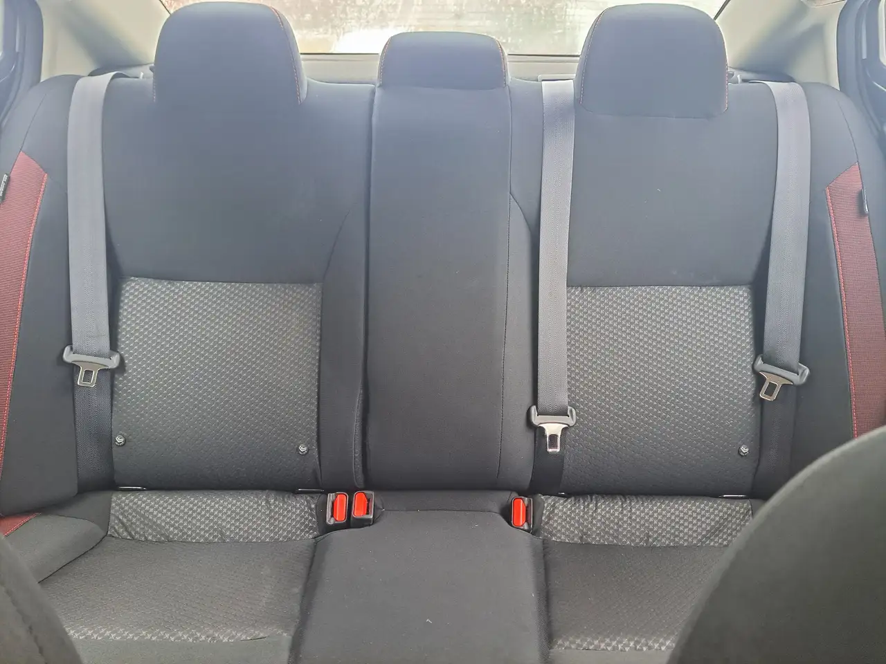 Nissan Versa снимка Nissan Versa