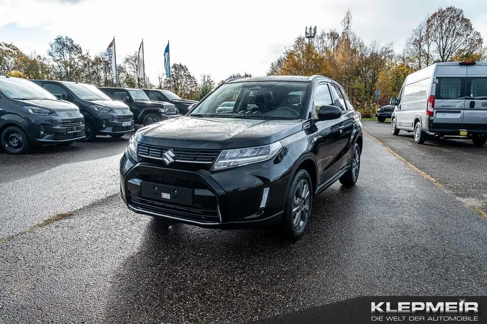 Suzuki Vitara 1.4 COMFORT 6AT Schwarz - 1