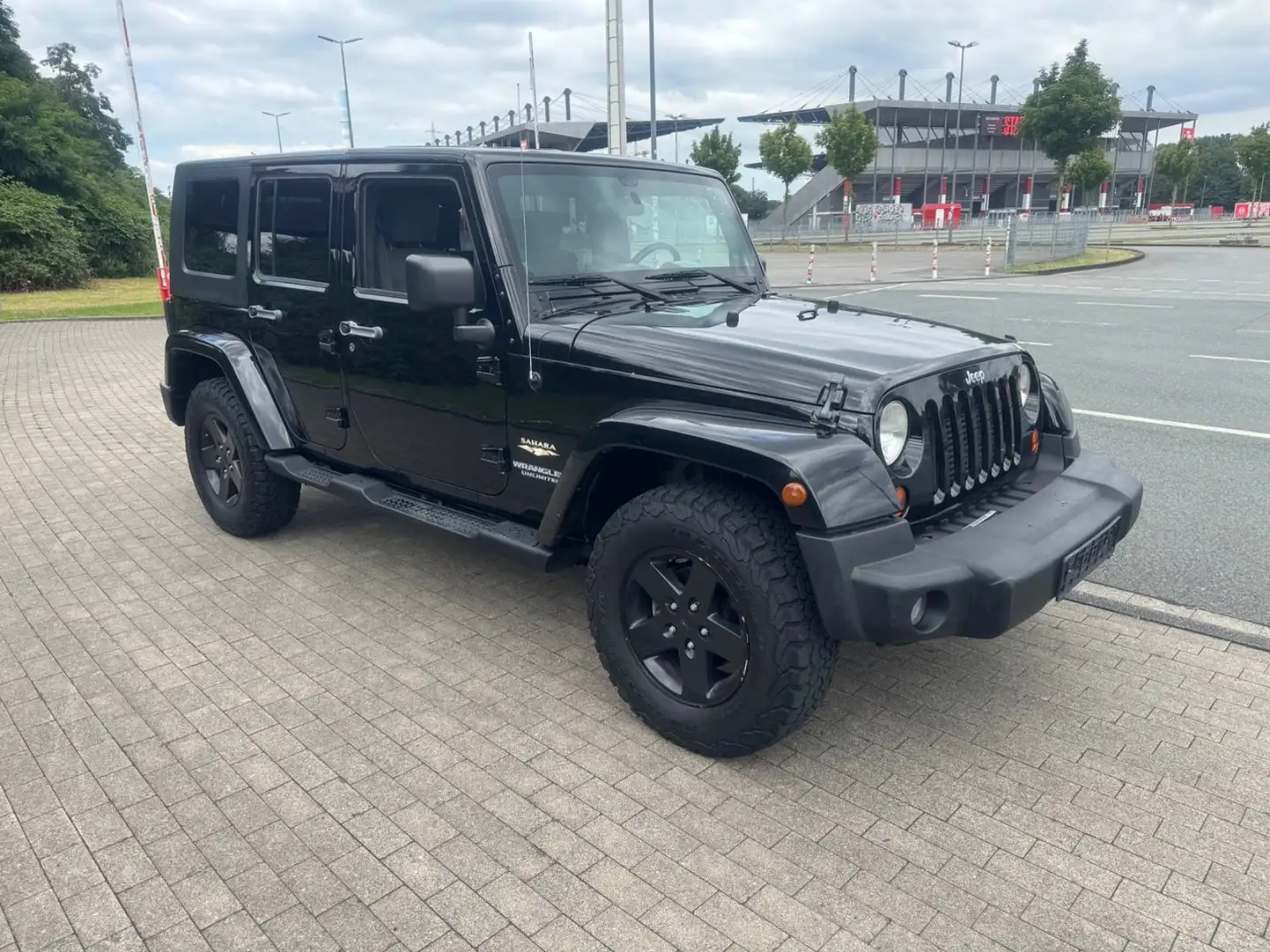 Jeep Wrangler Unlimited Sahara Automatik Klima PDC** Negro - 1