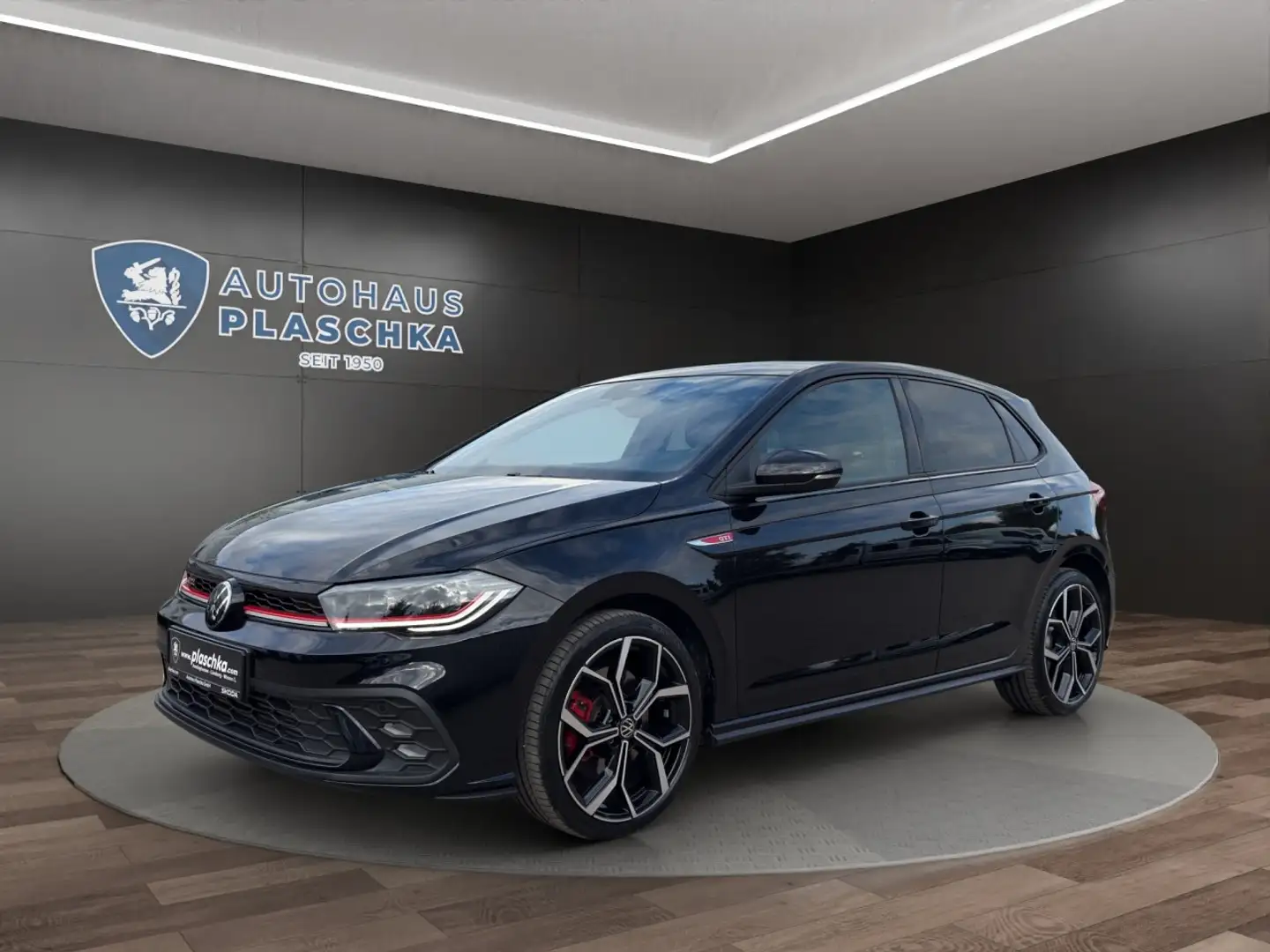 Volkswagen Polo 2.0 TSI DSG GTI LED+NAVI+PDC+PANORAMA Klima Navi Schwarz - 1