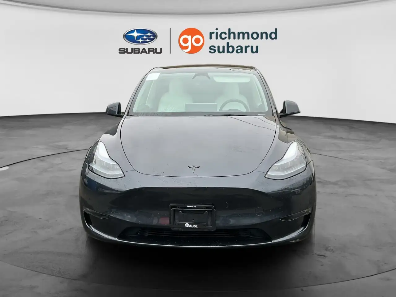 Tesla Model Y снимка Tesla Model Y