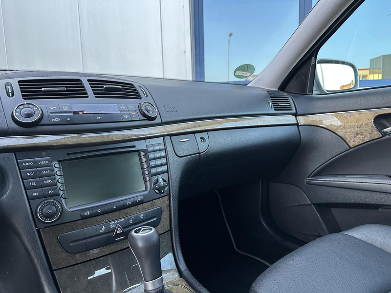 Mercedes-Benz E 280 CDI Avantgarde — photo 12