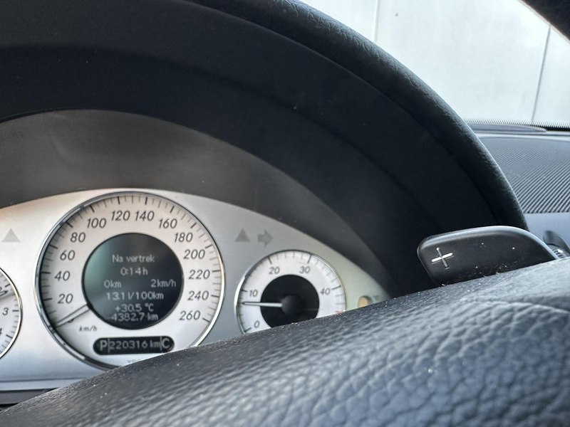 Mercedes-Benz E 280 CDI Avantgarde — photo 14