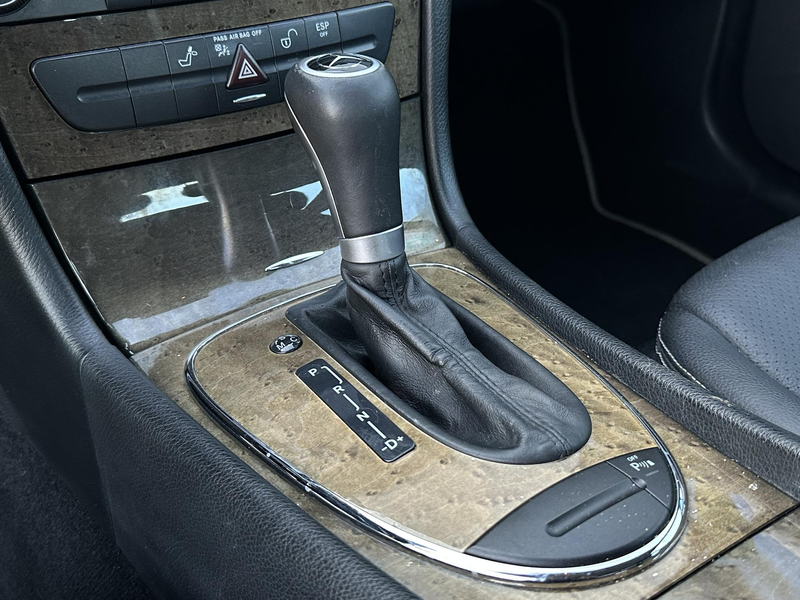 Mercedes-Benz E 280 CDI Avantgarde — photo 10
