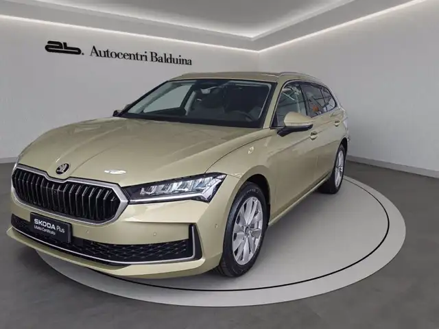 Skoda Superb wagon 1.5 tsi hybrid style 150cv dsg