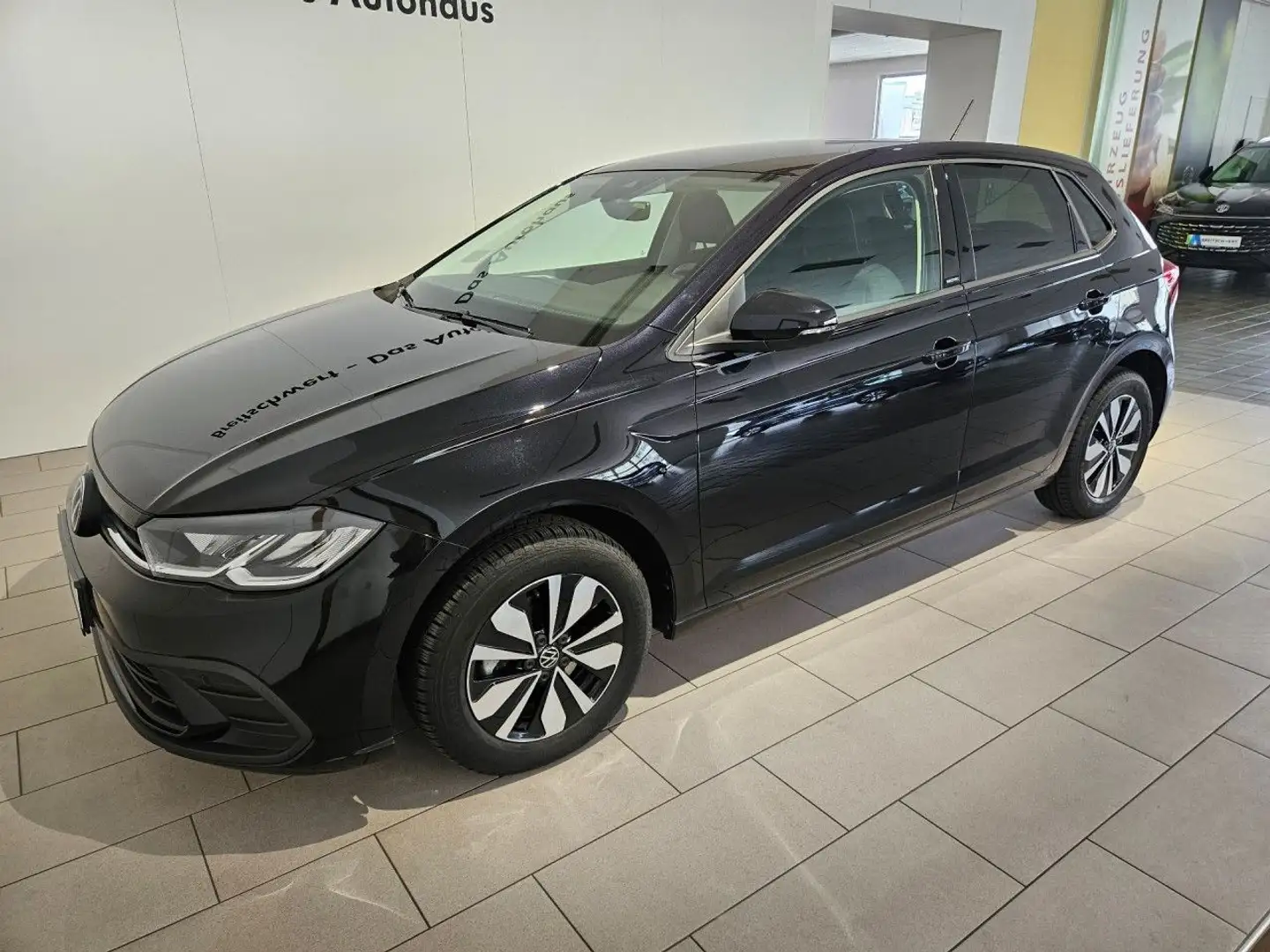 Volkswagen Polo 1.0 TSI Move DSG AHK LED ACC RFK Navi GJR Schwarz - 2