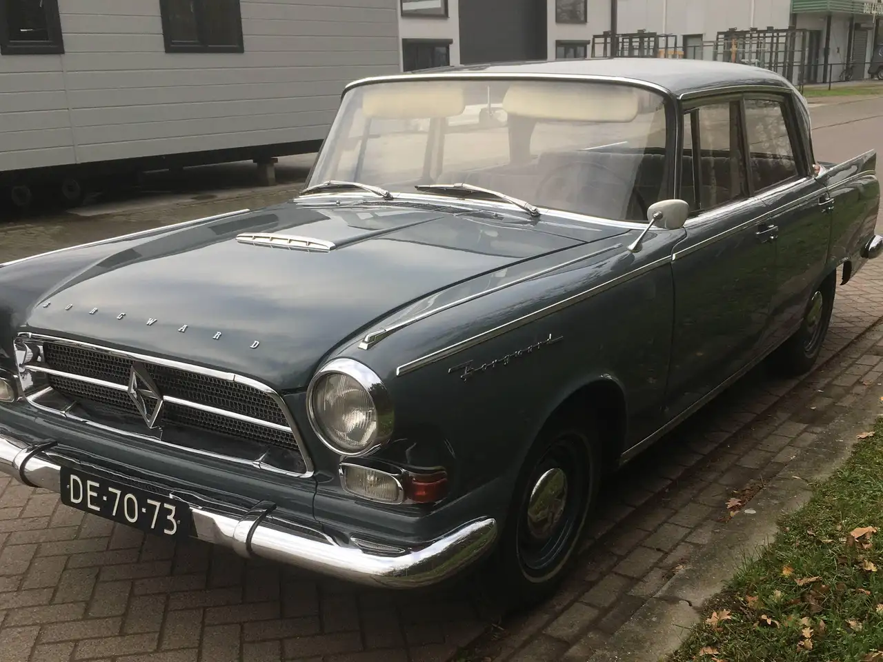 Borgward P100 Sedan, foto 3