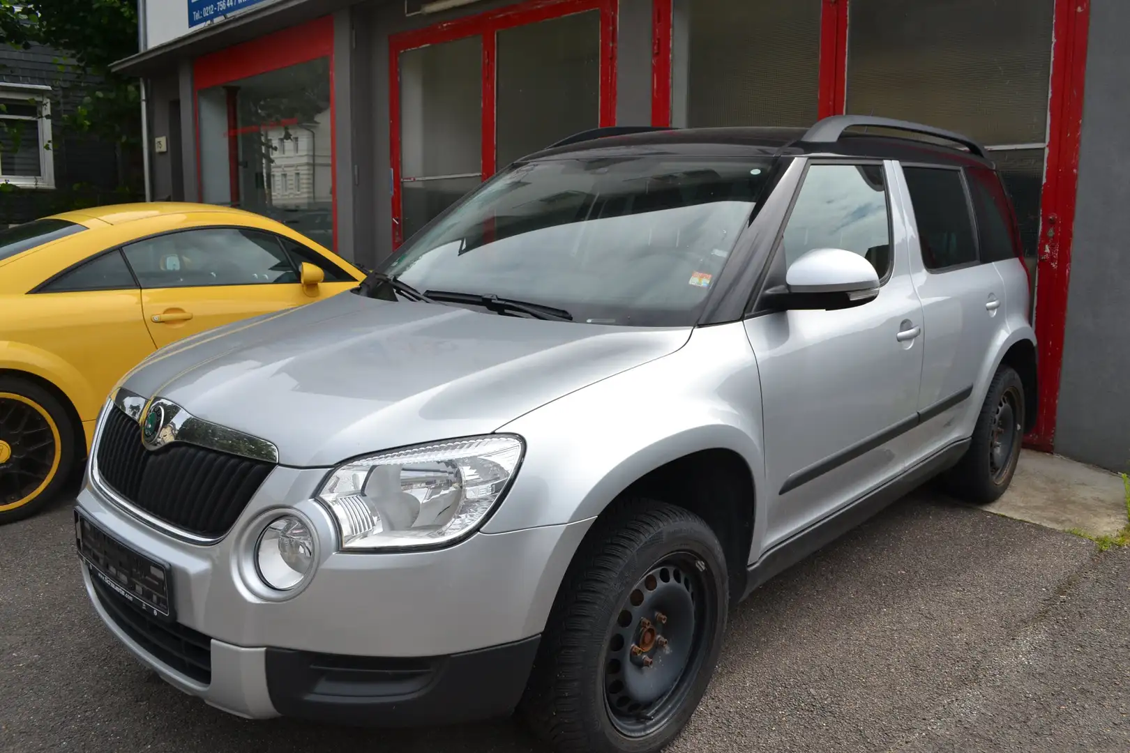 Skoda Yeti Ambition Plus Edition 4x4 Zilver - 1