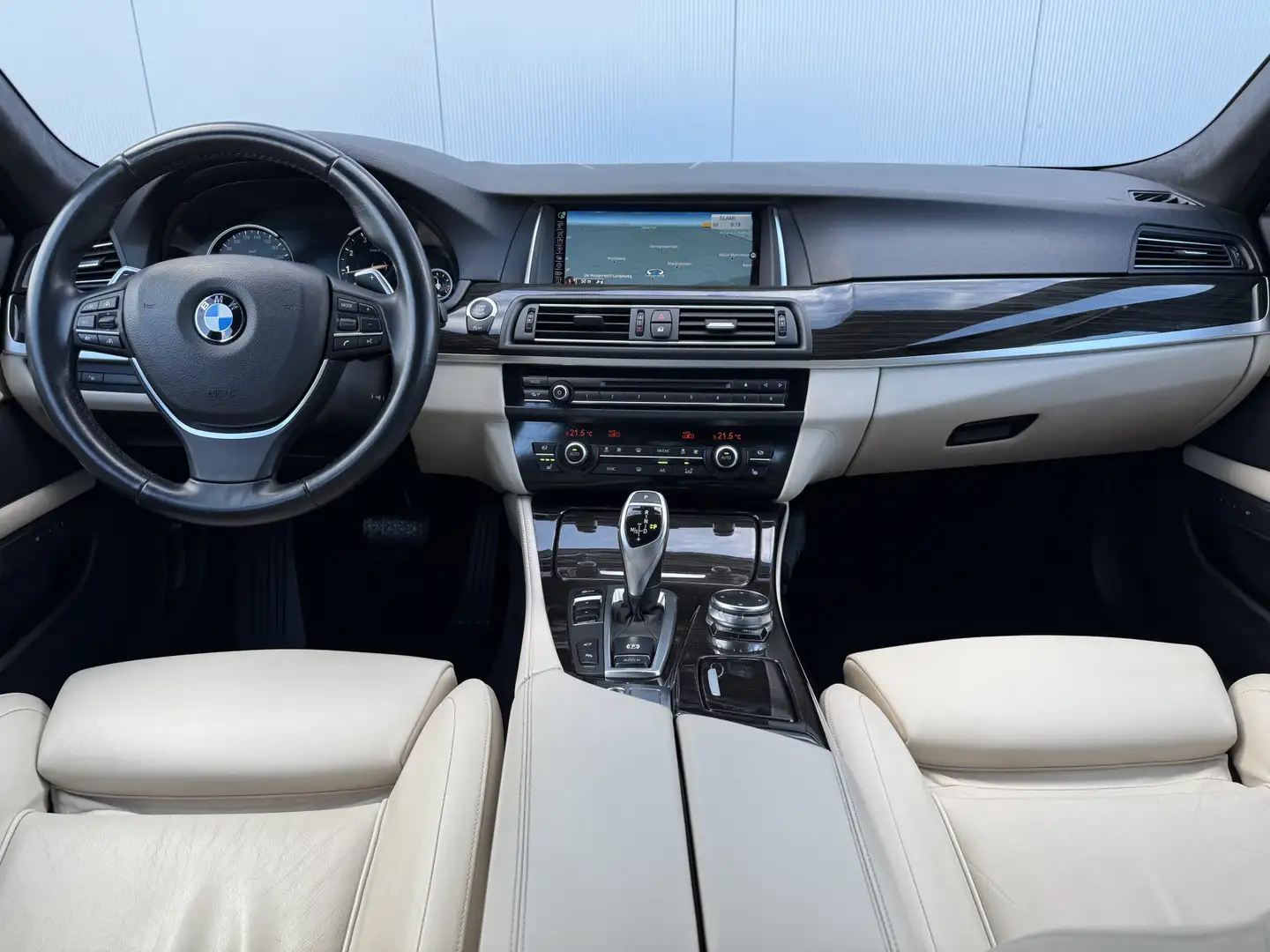 BMW 528 5-serie 528i High Executive Automaat Navigatie/LED Brun - 2