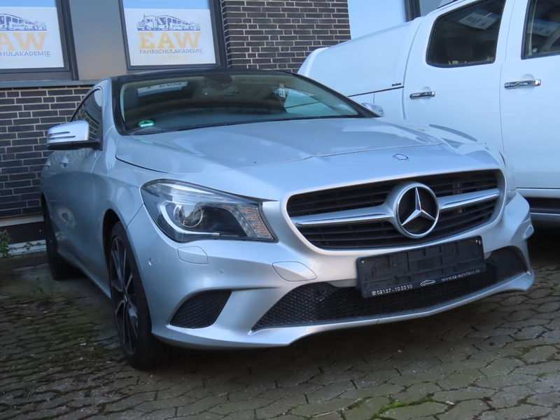 Mercedes-Benz CLA 200 Edition 1 Autom. Leder Klima