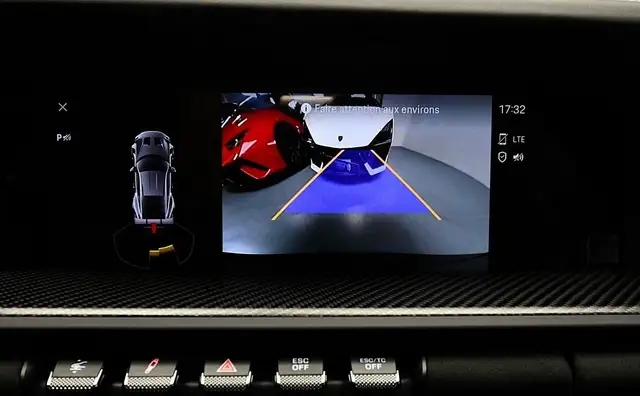 Porsche 992 view 15