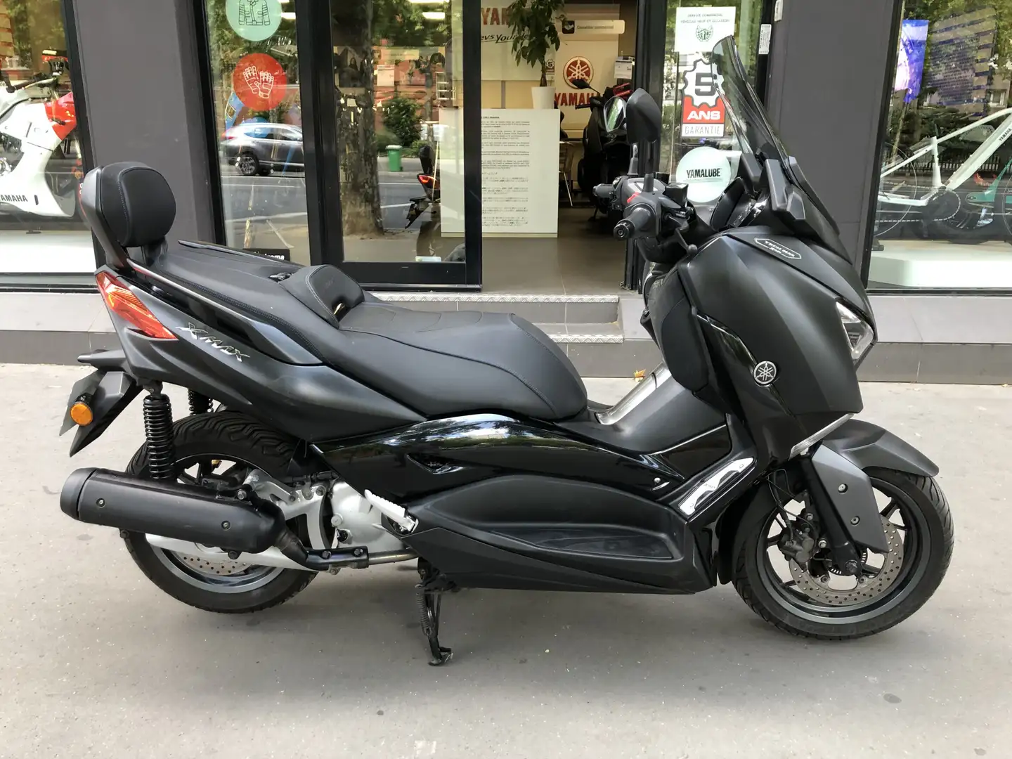 Yamaha X-Max 125 Noir - 2