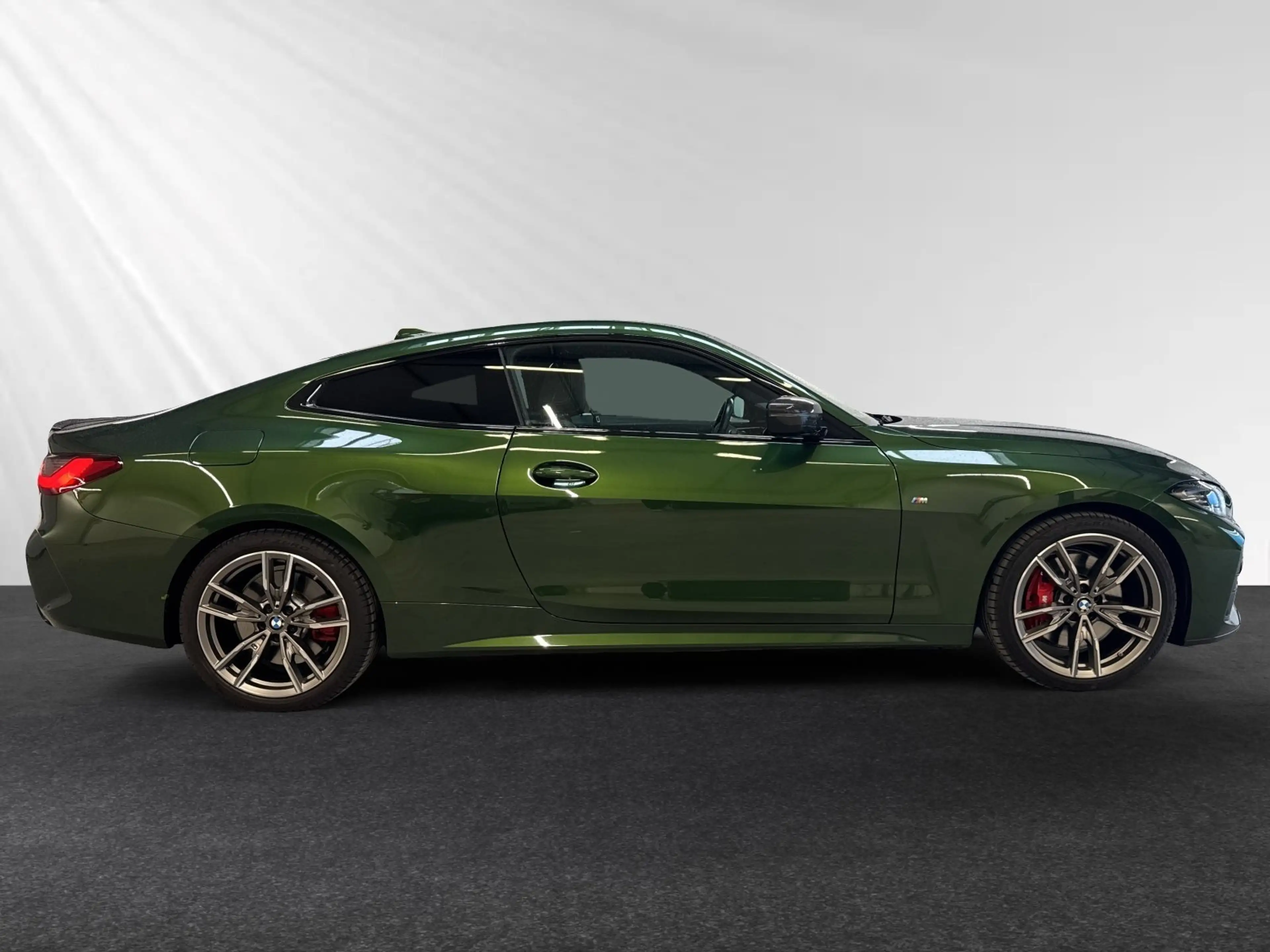 BMW 440 M440i xDrive Coupé *Individuallack Verde Ermes* — photo 2