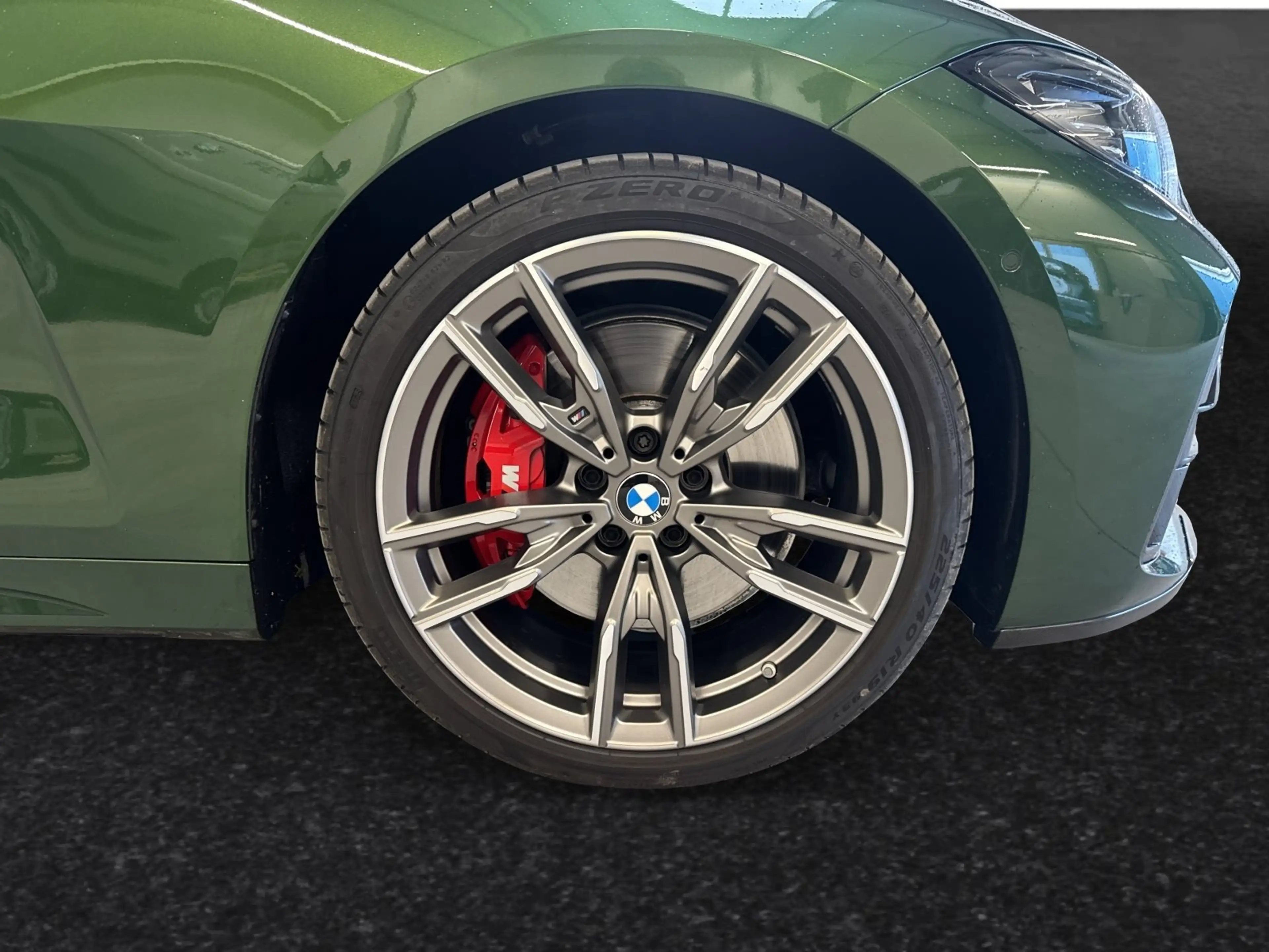 BMW 440 M440i xDrive Coupé *Individuallack Verde Ermes* — photo 4