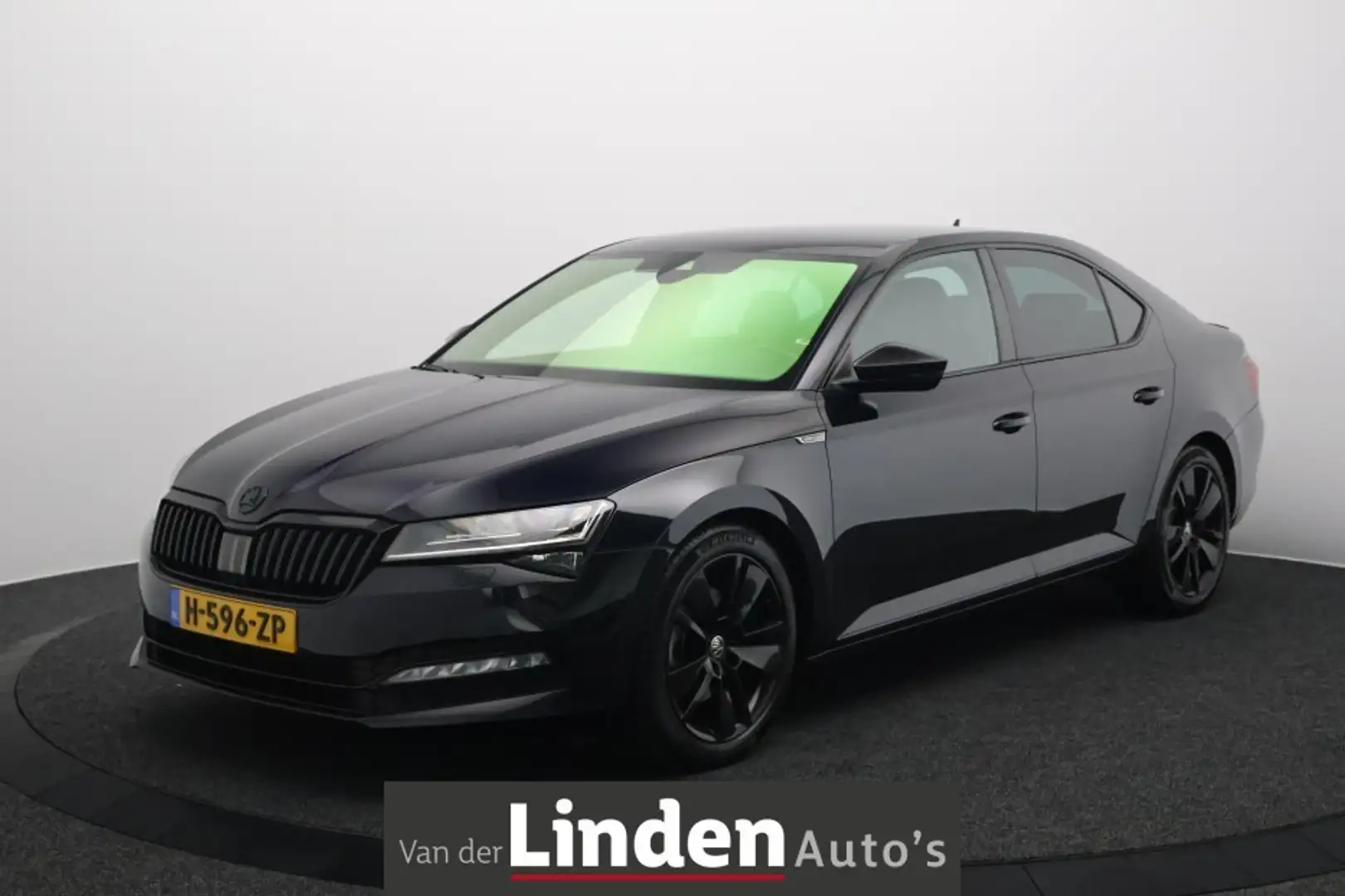 Skoda Superb 1.5 TSI ACT Sportline Business 150PK DSG | Camera Zwart - 1