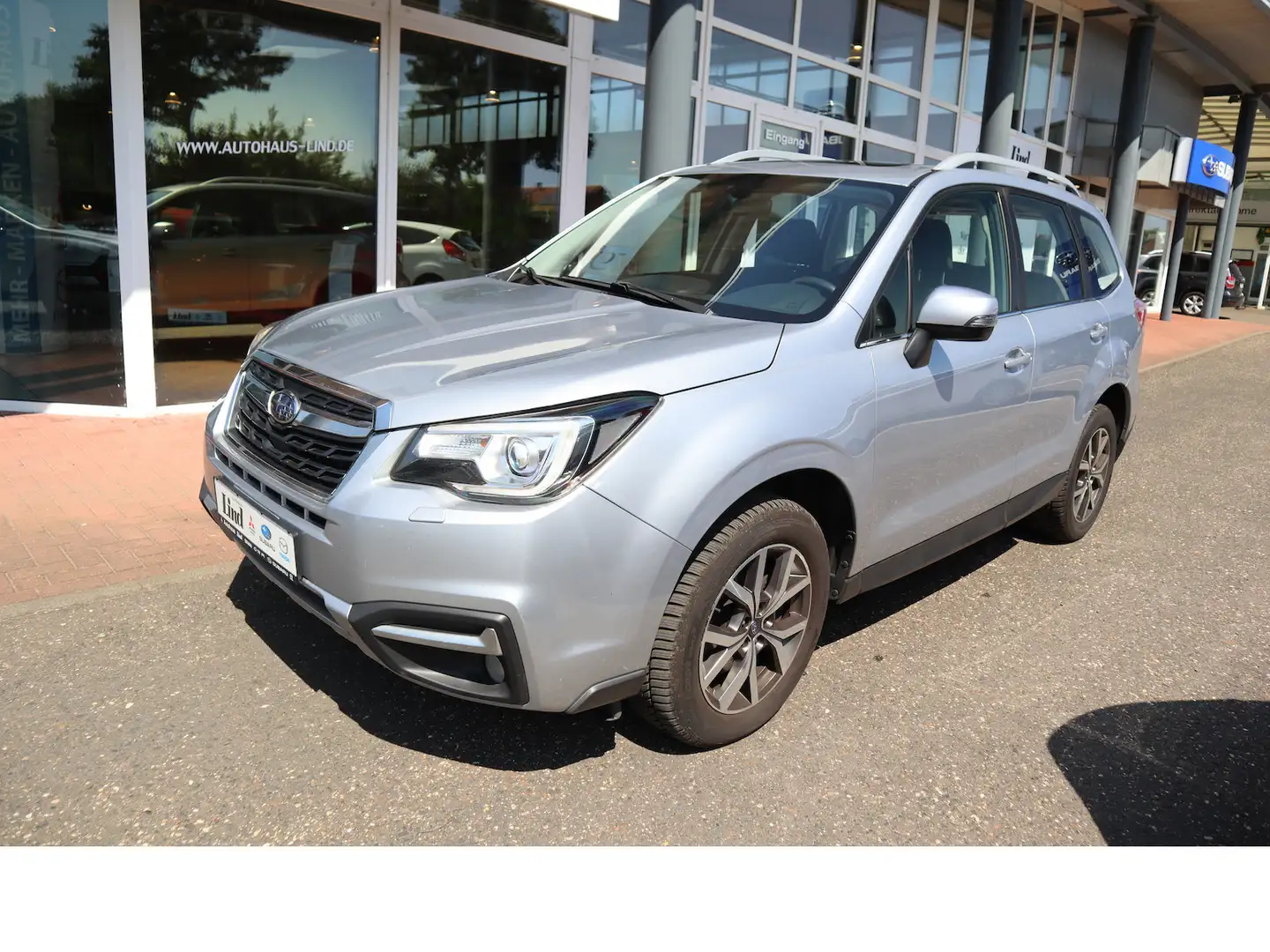 Subaru Forester Exclusive Automatik, LED,UVM... Silber - 2