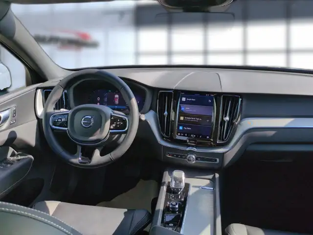 Volvo XC60 view 14
