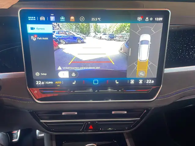 Volkswagen Passat view 8