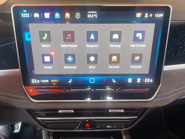 Volkswagen Passat view 7