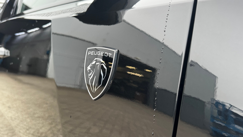 Peugeot 408 1.6 HYBRID 225PK GT FIRST EDITION AUTOMAAT / NAVI — photo 13