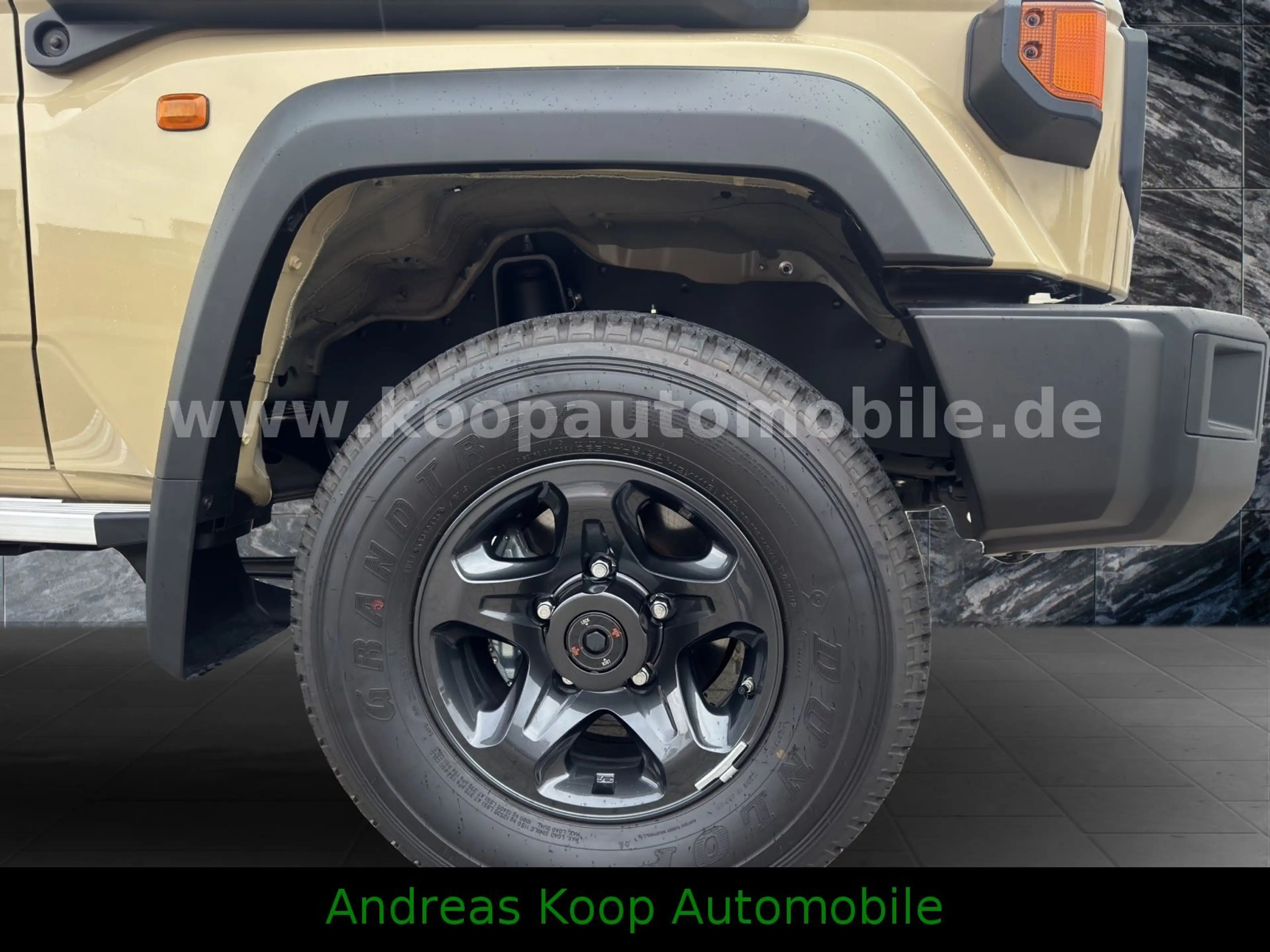 Toyota Land Cruiser GRJ 76 LX-G 4,0i V6 Euro-6e SOFORT — photo 15