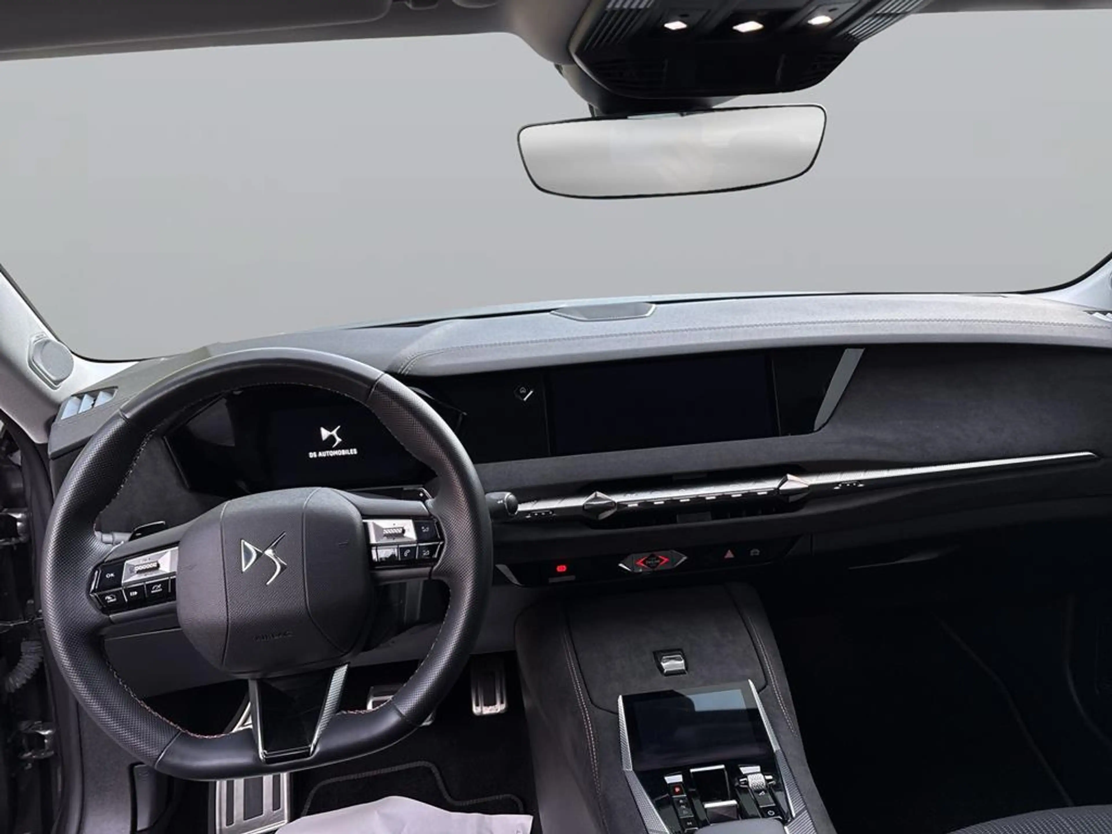 DS Automobiles DS 4 PERFORMANCE LINE PureTech 130 — photo 12