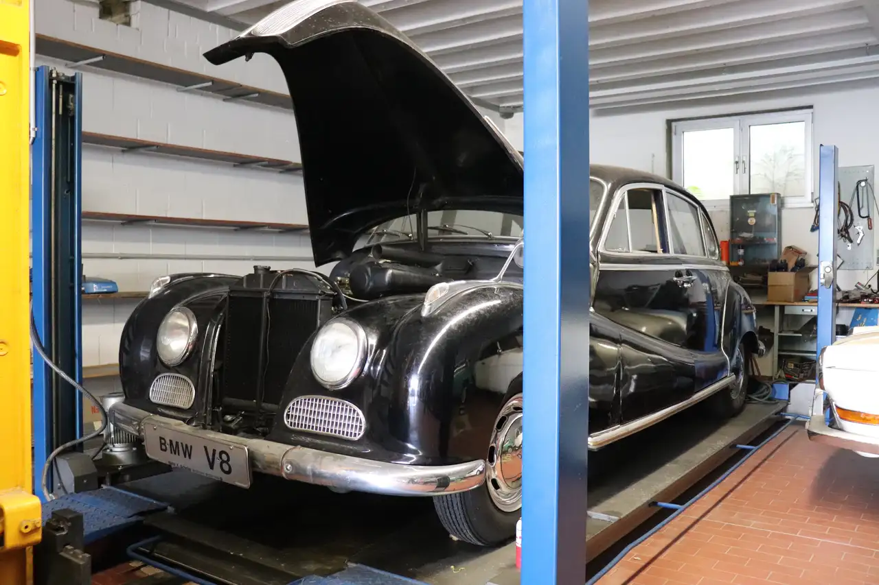 BMW V8 2600, foto 2