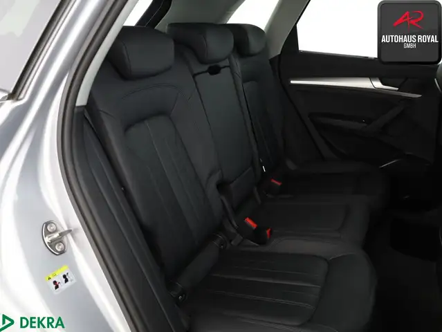 Audi Q5 view 13