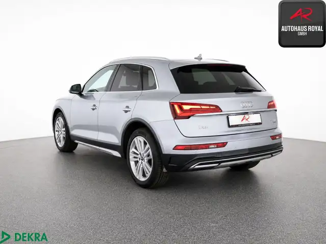 Audi Q5 view 3