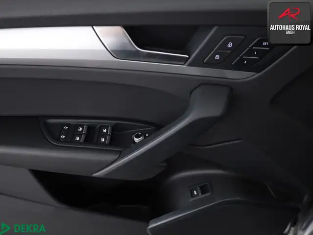 Audi Q5 view 15