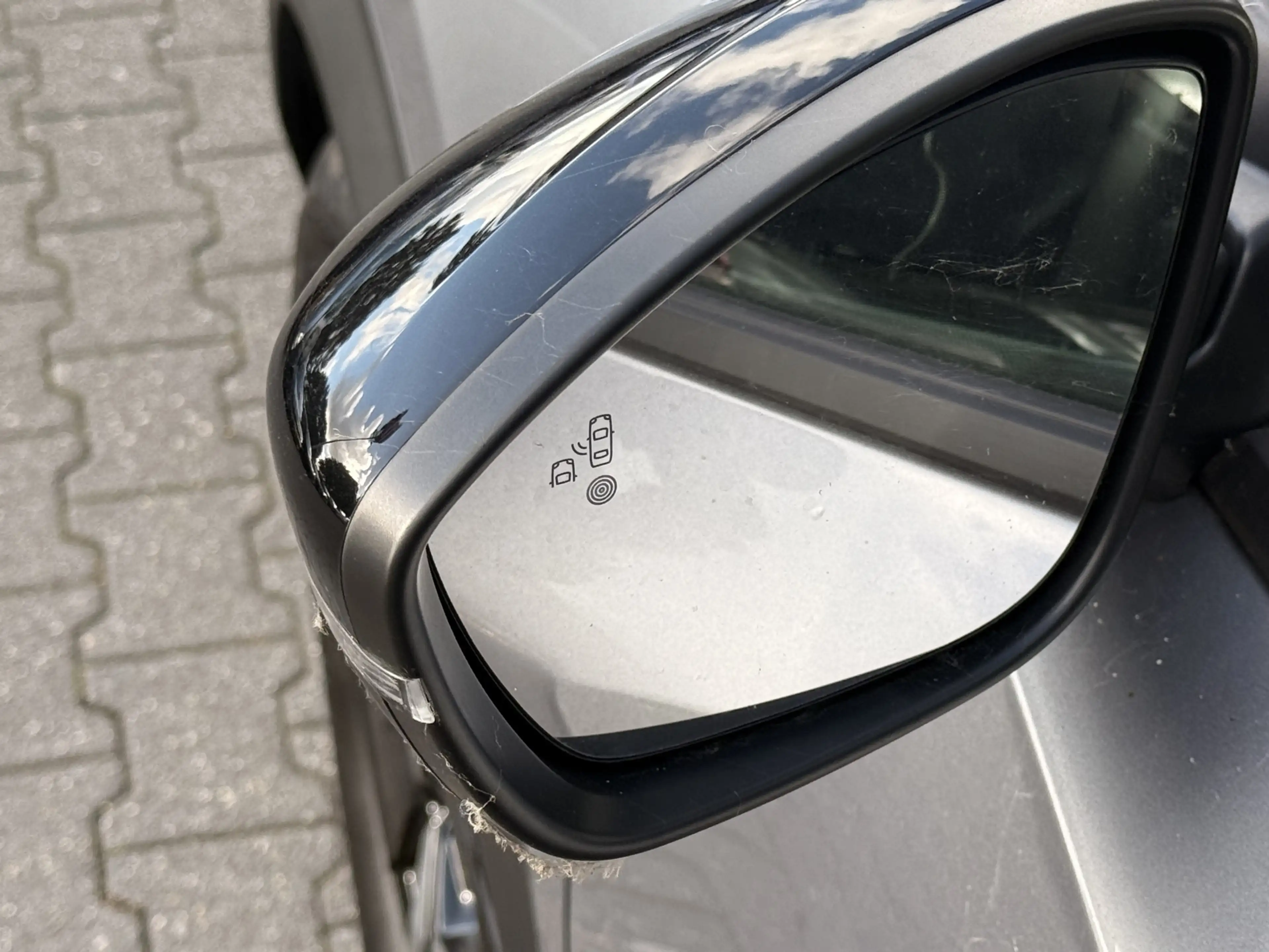 Peugeot e-2008 EV Allure Pack 50 kWh 360* Camera / Navi / Clima / — photo 9