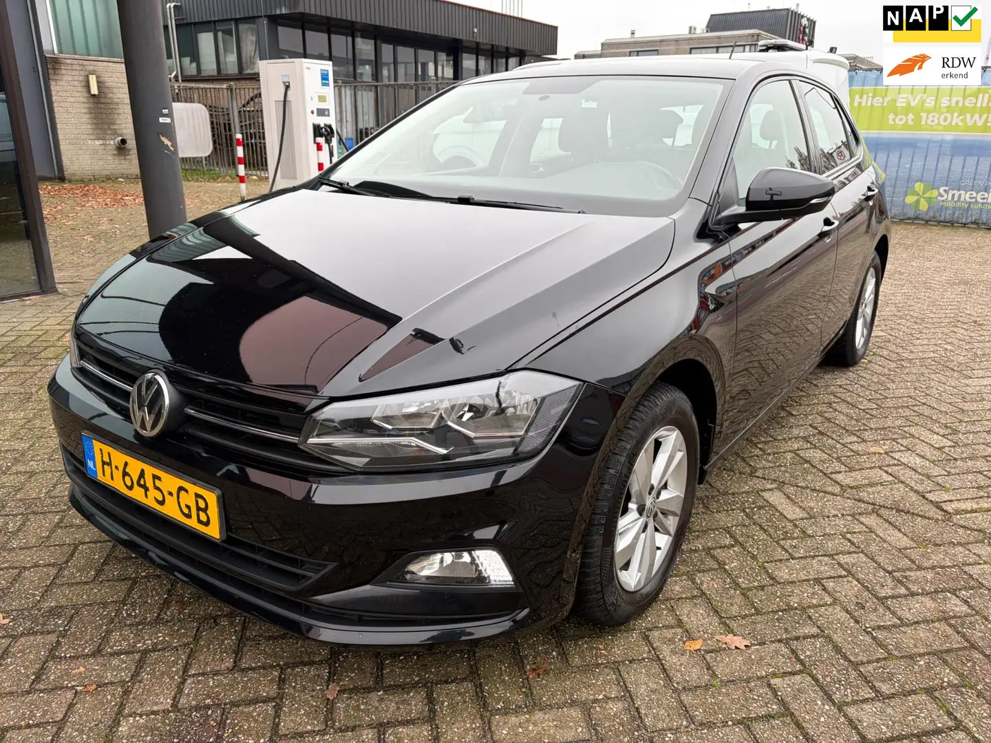 Volkswagen Polo 1.0 TSI Comfortline / Navigatie / LED / 5-drs Zwart - 1