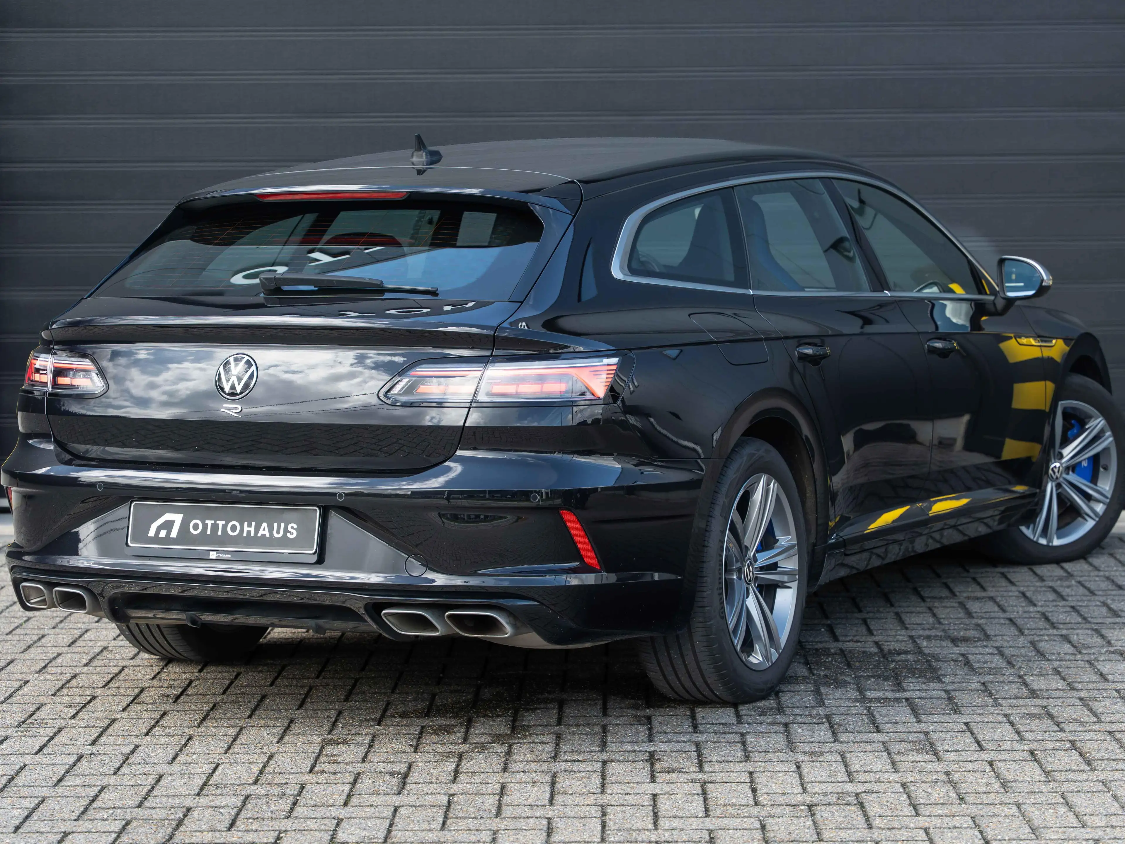 Volkswagen Arteon Arteon SB R 2.0 TSI 4Motion OPF DSG — photo 5