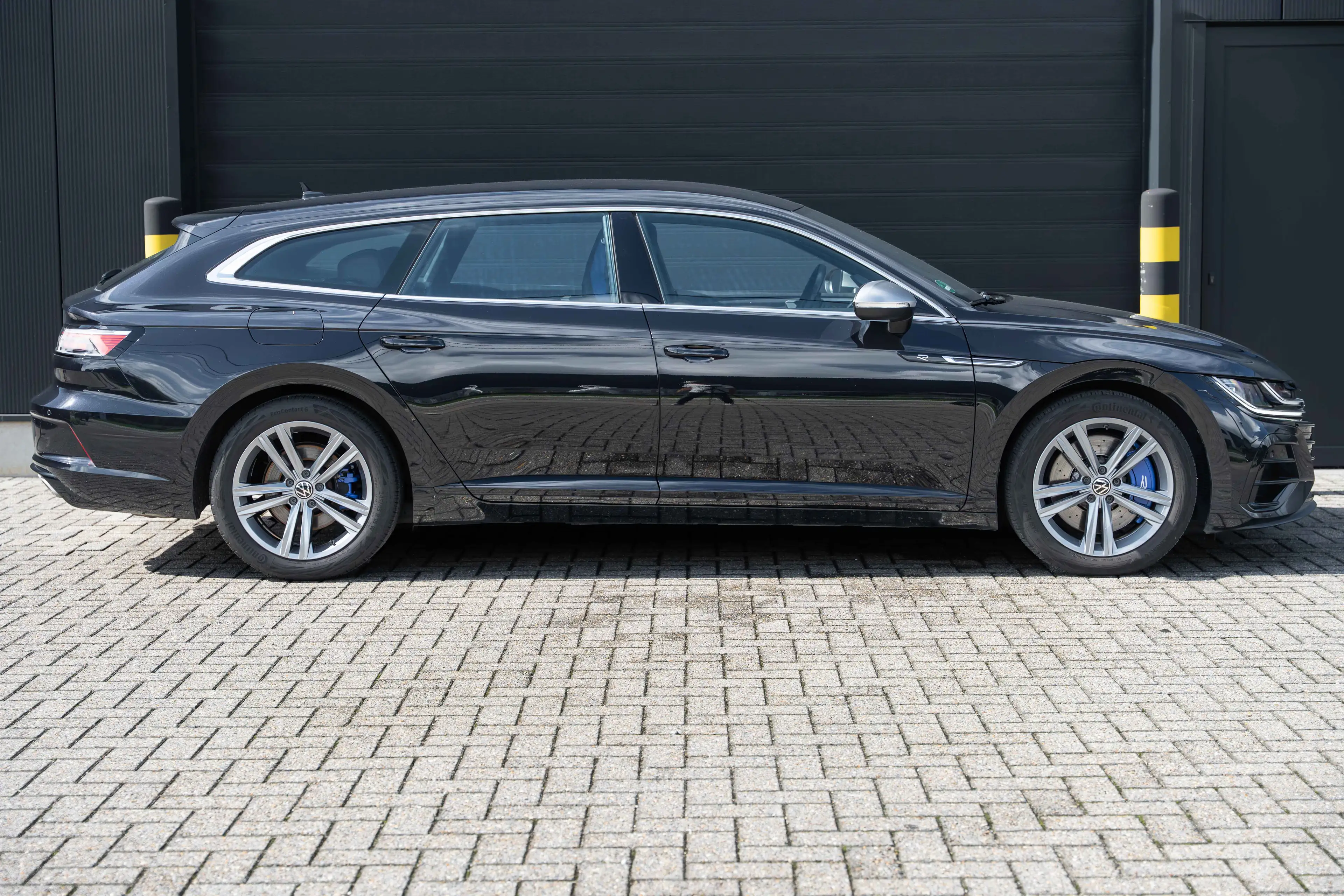 Volkswagen Arteon Arteon SB R 2.0 TSI 4Motion OPF DSG — photo 6