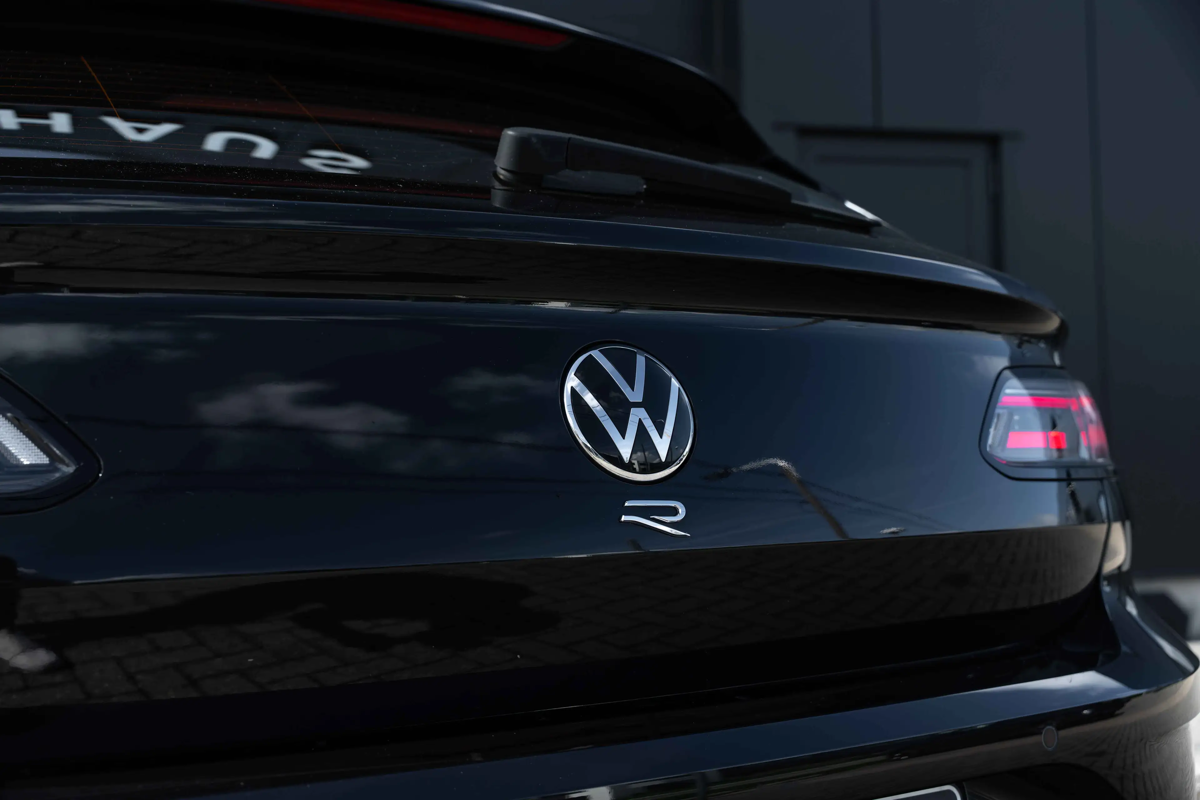 Volkswagen Arteon Arteon SB R 2.0 TSI 4Motion OPF DSG — photo 14