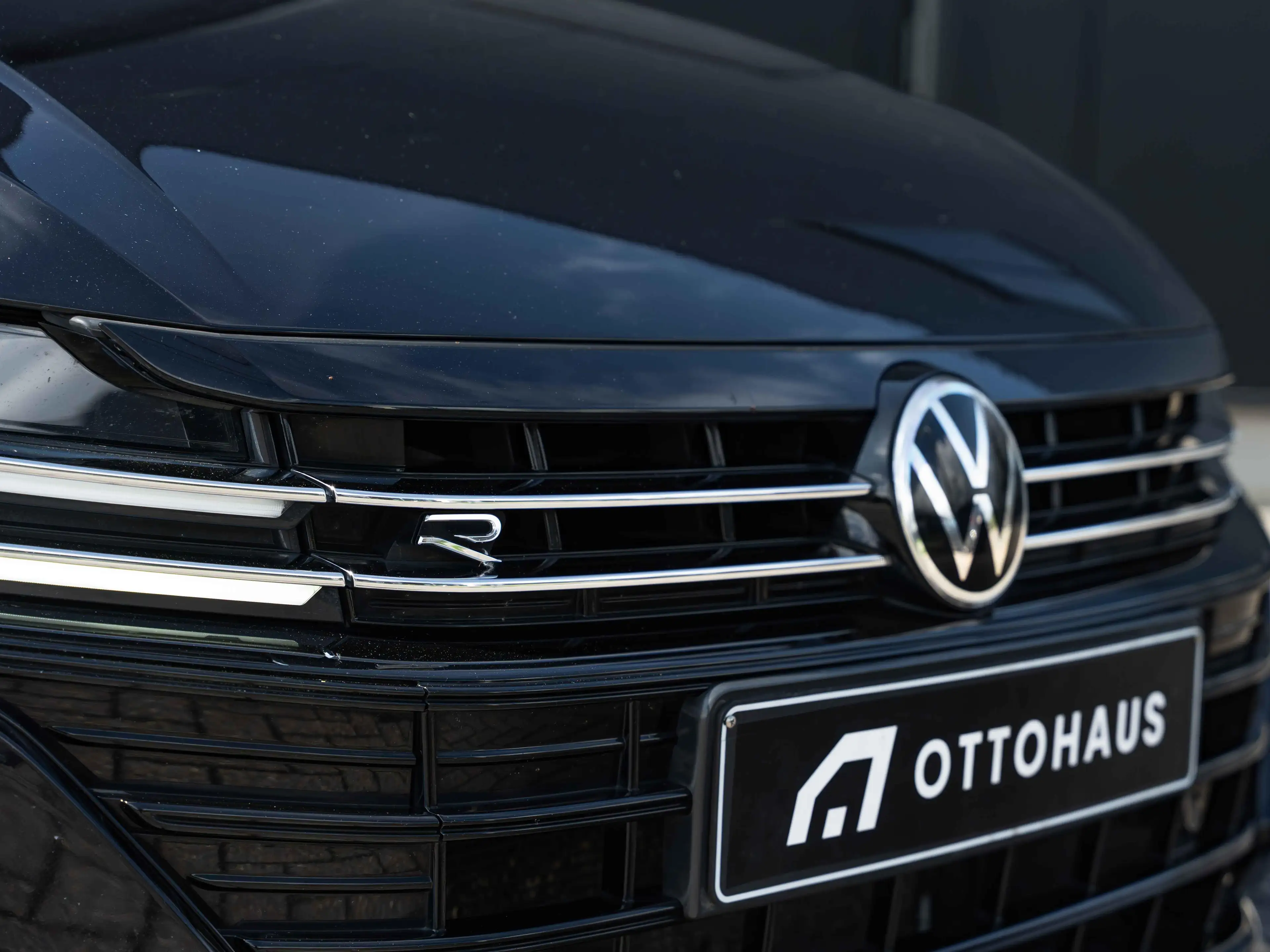 Volkswagen Arteon Arteon SB R 2.0 TSI 4Motion OPF DSG — photo 8
