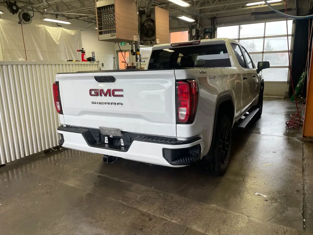 GMC Sierra 1500 снимка GMC Sierra 1500