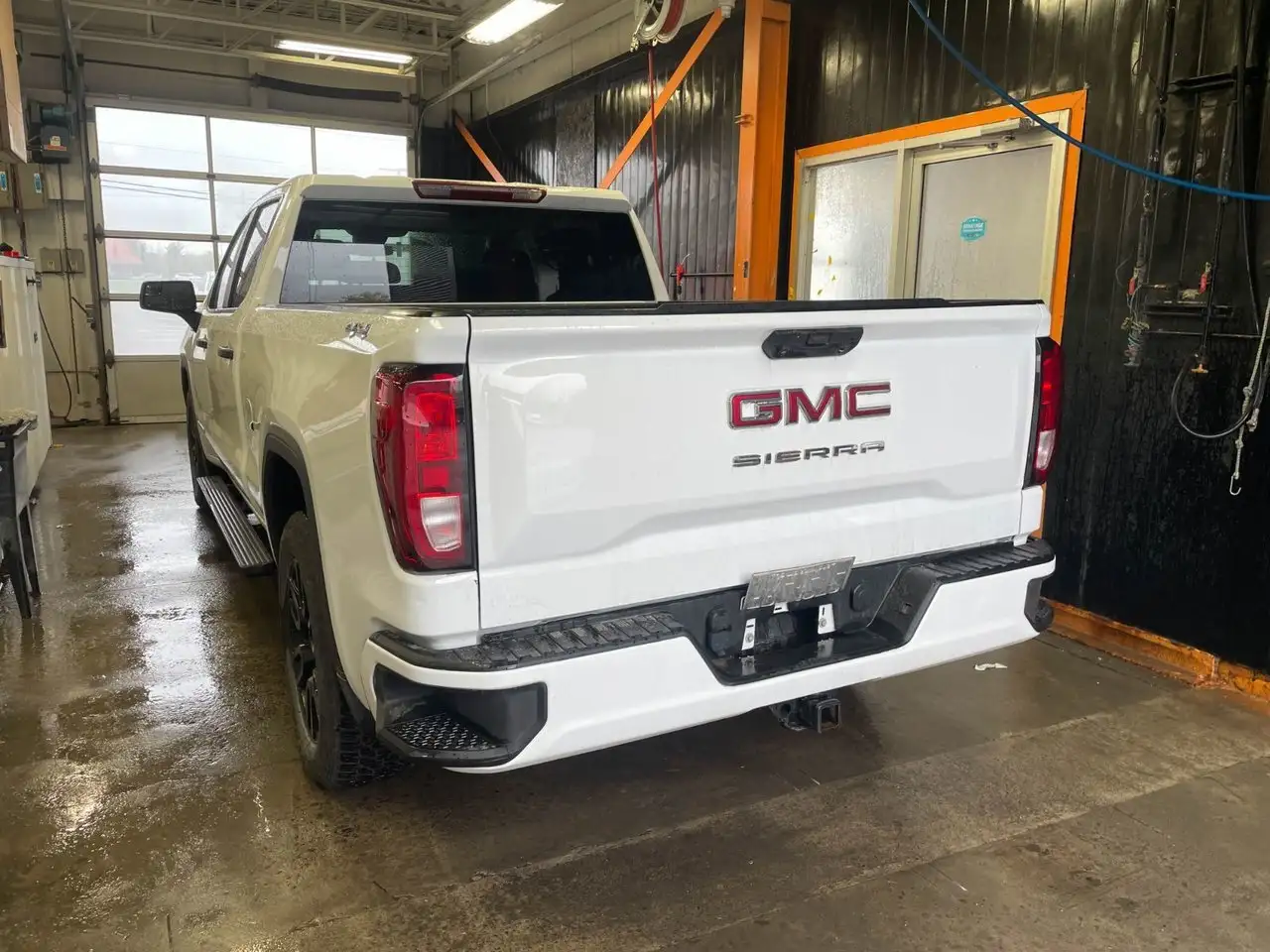 GMC Sierra 1500 снимка GMC Sierra 1500