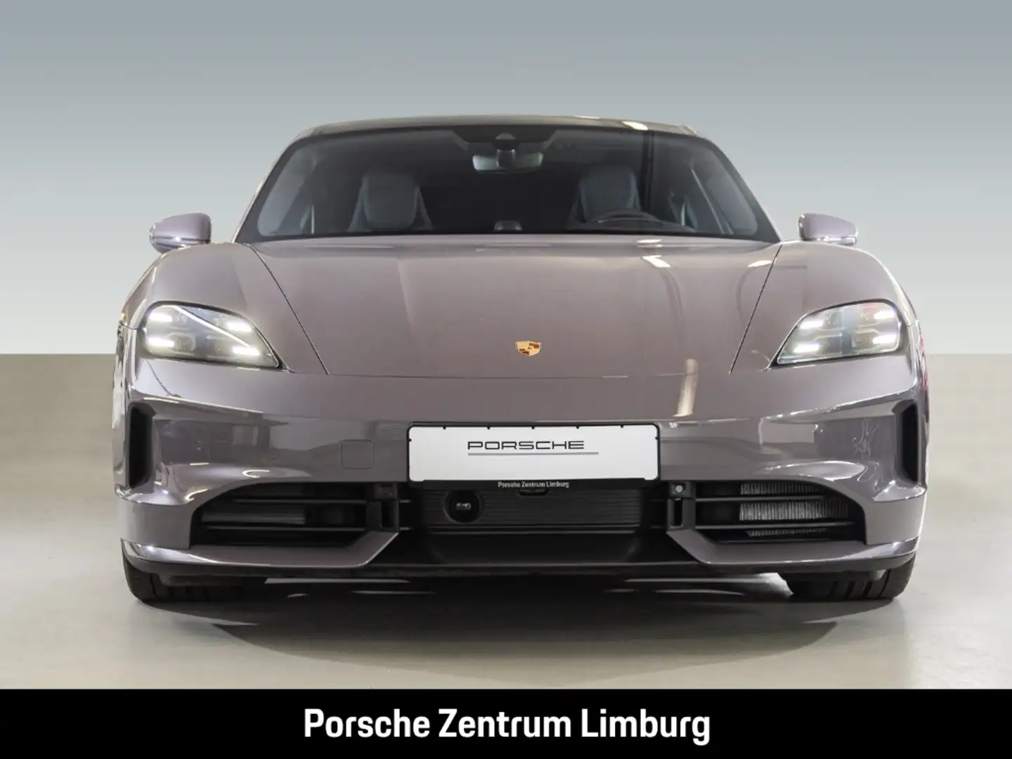 Porsche Taycan Head-Up SportDesign Paket HA-Lenkung Violett - 2