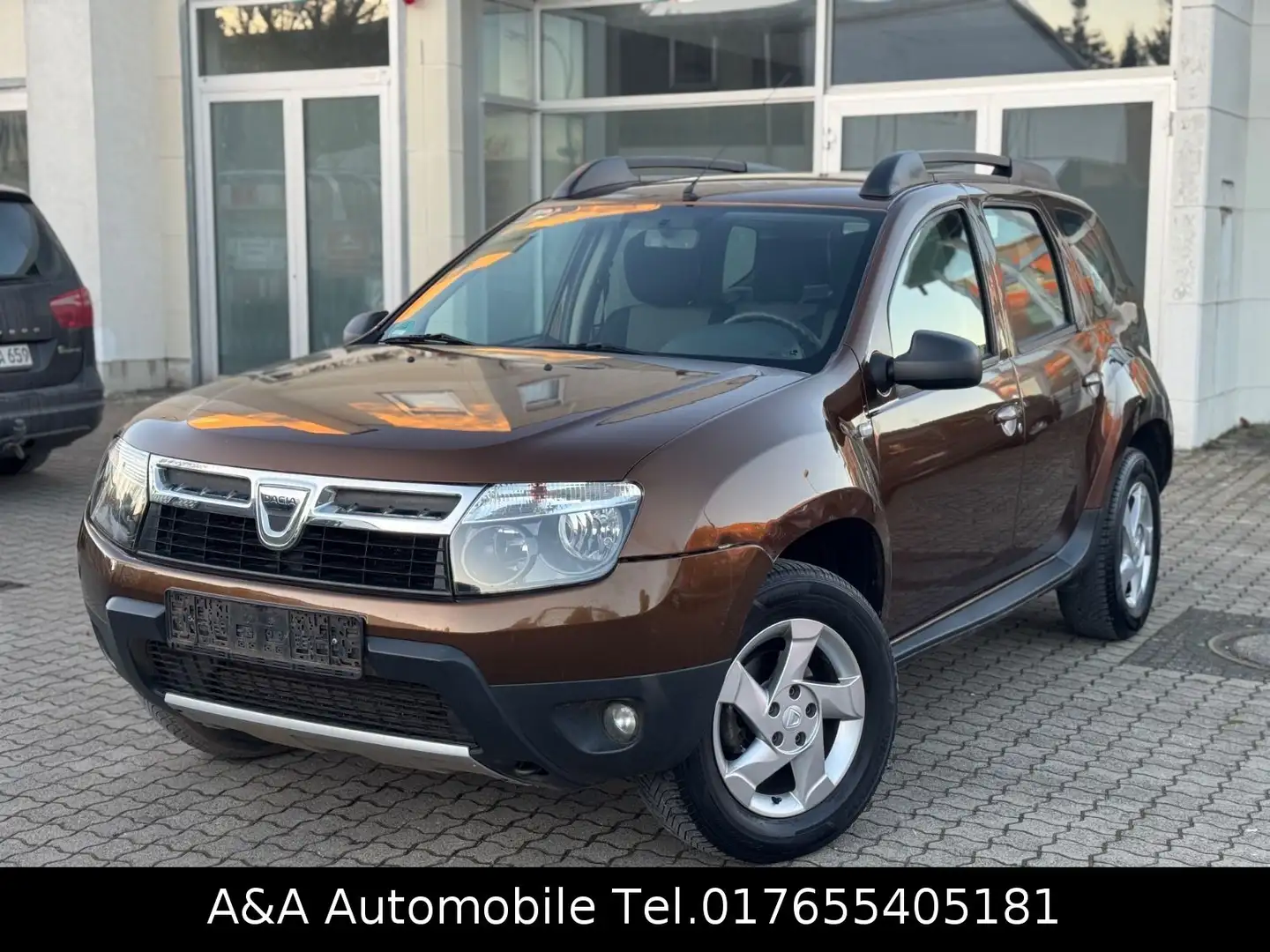 Dacia Duster I Laureate 4x4 Allrad Klima TÜV Braun - 1