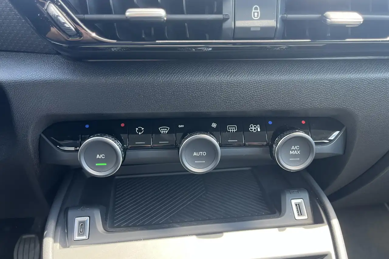 Citroen C4 Berline — photo 23