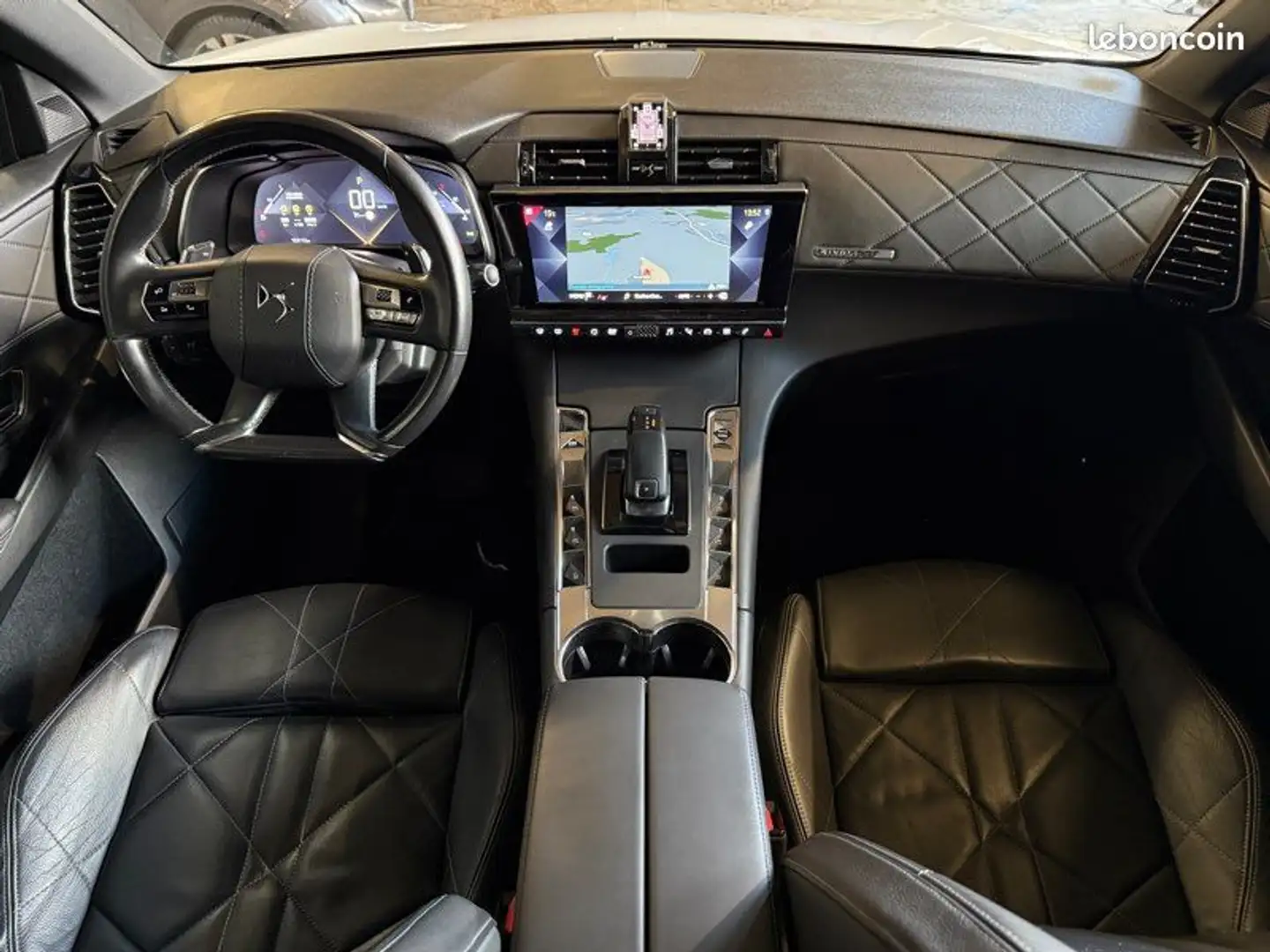 DS Automobiles DS 7 Crossback DS7 2.0 BLUEHDI (180cv) EAT8 GRAND CHIC RIVOLI entretien à jour pack cuir sièges électriques GPS CarPlay-android auto - 2