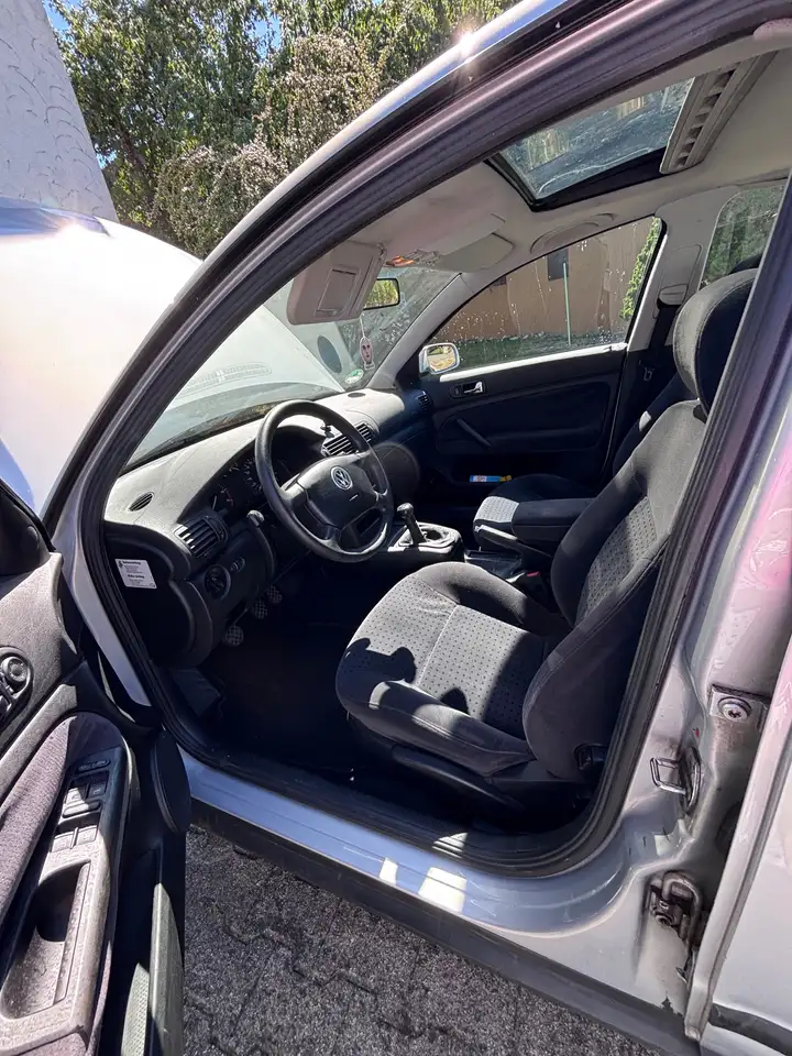 Volkswagen Passat 1.6, foto 2