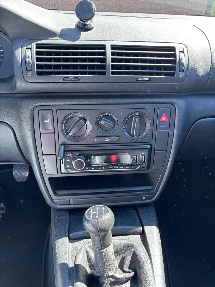 Volkswagen Passat 1.6, foto 3