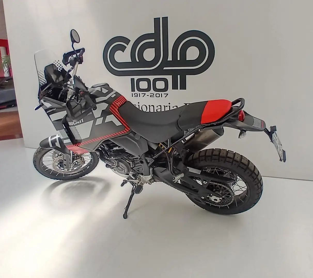 Ducati DesertX Discovery - 1