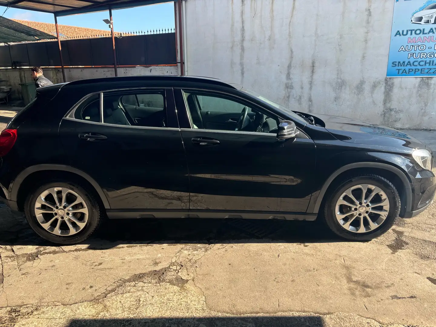 Mercedes-Benz GLA 180 d Business - 1